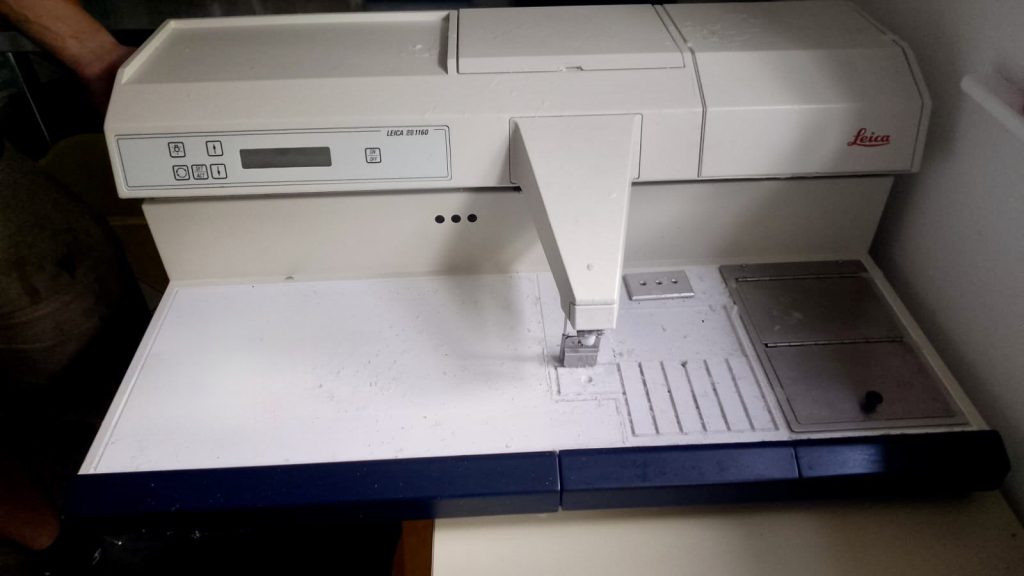 Leica EG1160 Paraffin Embedding Centre – Wales